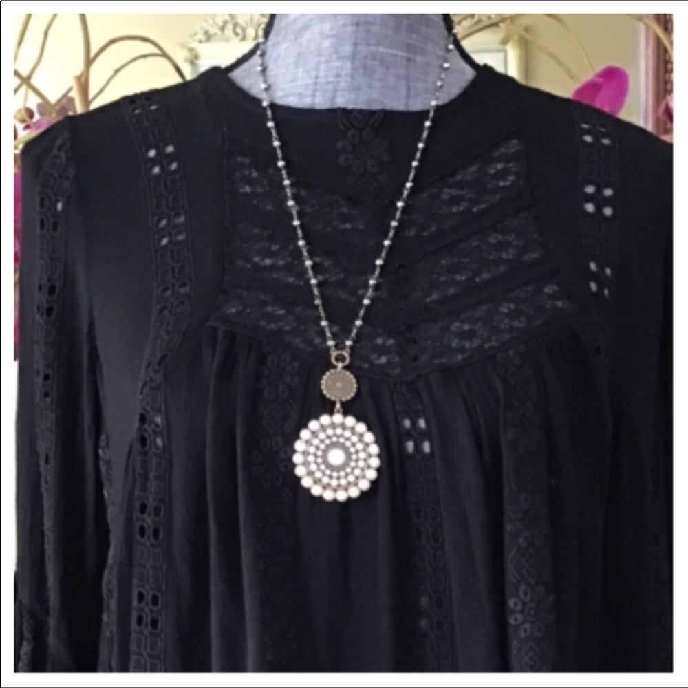 Free People Kiss Kiss Embroidered Tunic.  NWT. - Picture 6 of 7